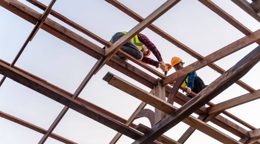 Professional gutter cleaning services in Una, SC